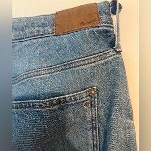 Madewell mid rise Perfect Vintage Jeans size 31